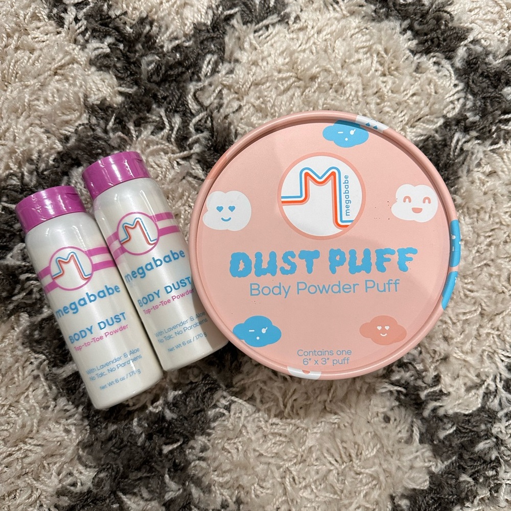 Megababe Body Dust and Dust Puff Bundle